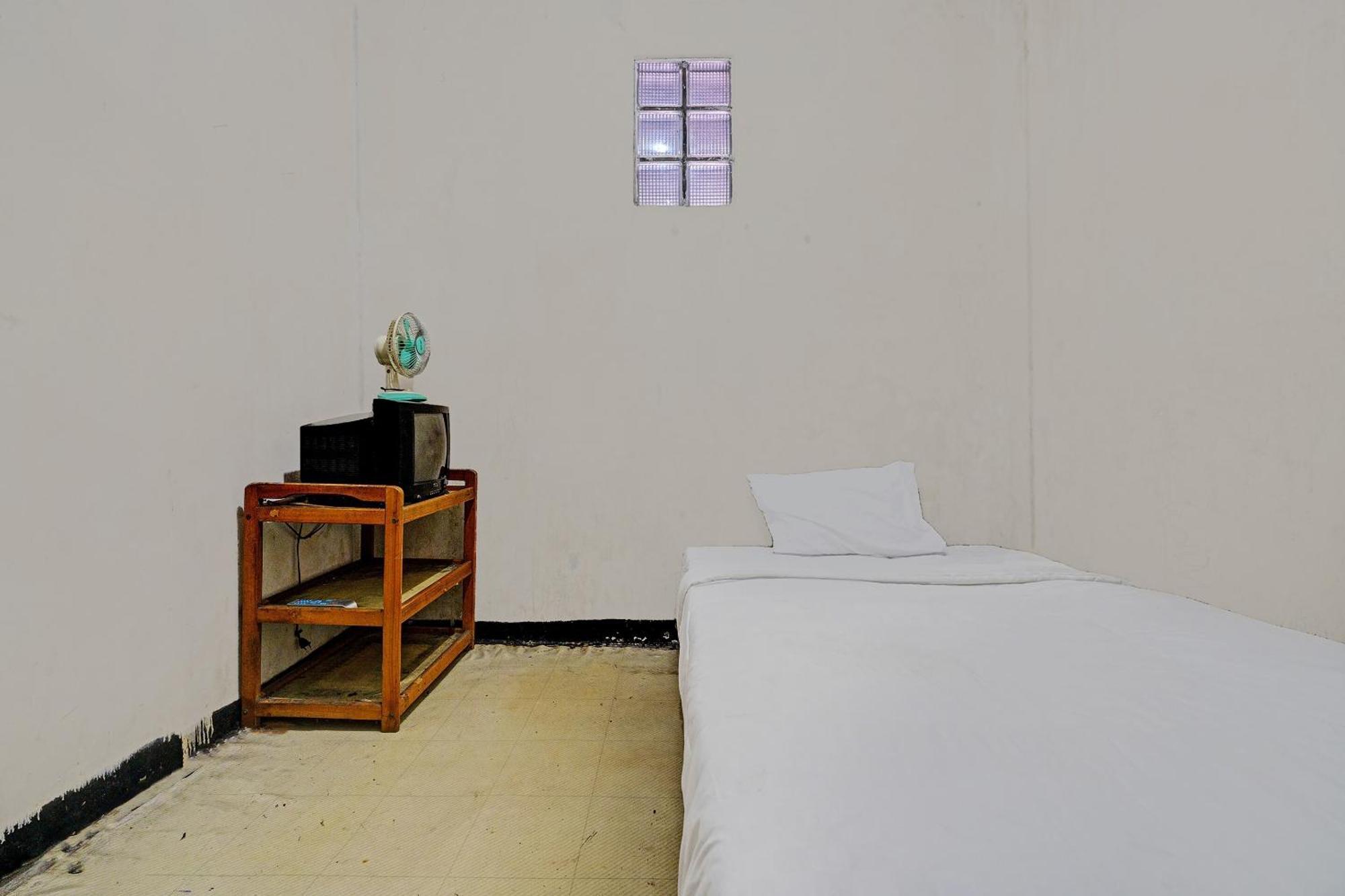 Hotel Oyo Life 92709 Kost Teras Cikapundung Syariah Bandung Exterior foto